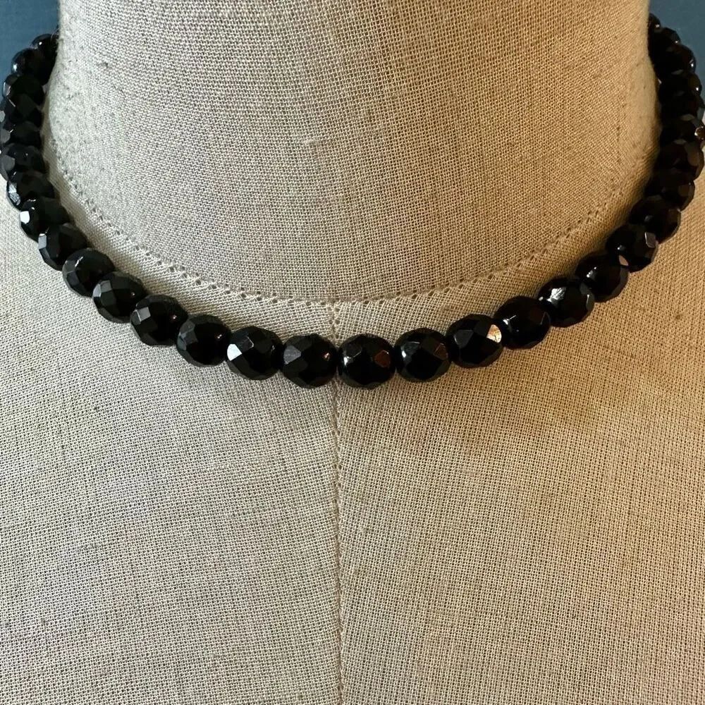Black glass beadedโvintage choker necklace